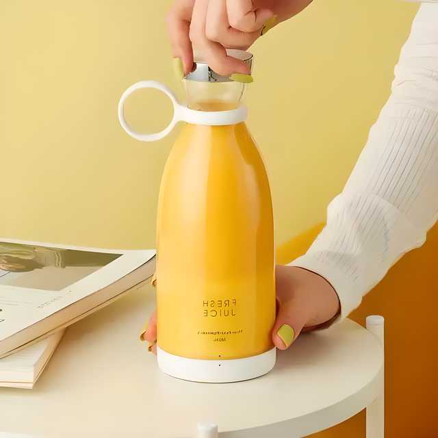 Traverl Portable Mini Juice Blender USB Rechargeable Mixer Juicer